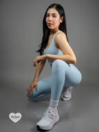 Conjunto Deportivo – Top de Soporte Clásico y Leggings de Talle Alto
