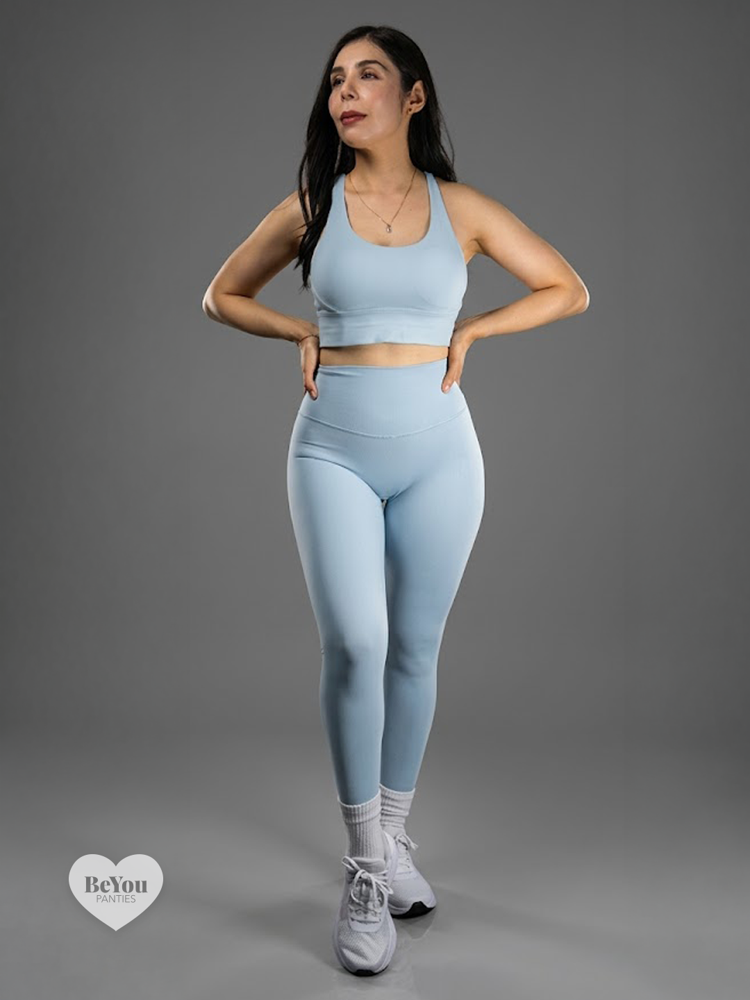 Conjunto Deportivo – Top de Soporte Clásico y Leggings de Talle Alto